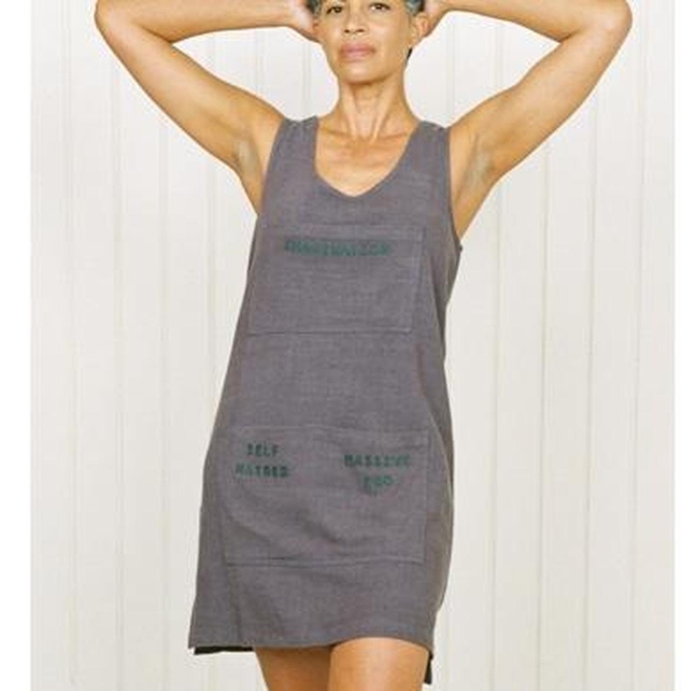 Fashion Brand Company Artist's Toolbox Shift Dress in Charcoal
